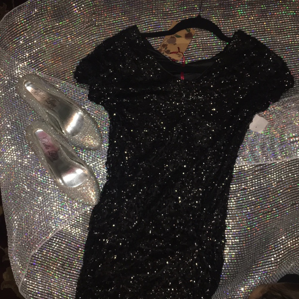 Black sequins dress